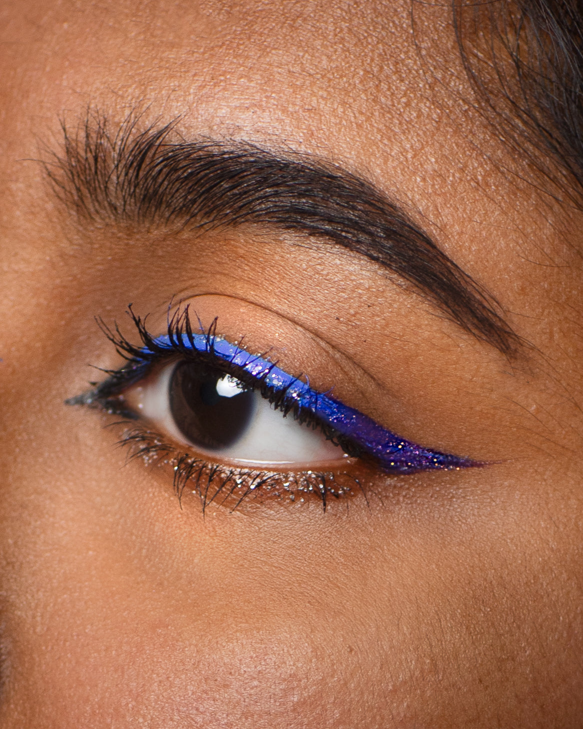 GEMLINER - Graphic and Glitter Dual Liner